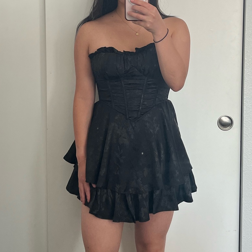 Selfie Leslie Paris Muse Gathered Bust Romper | Size S